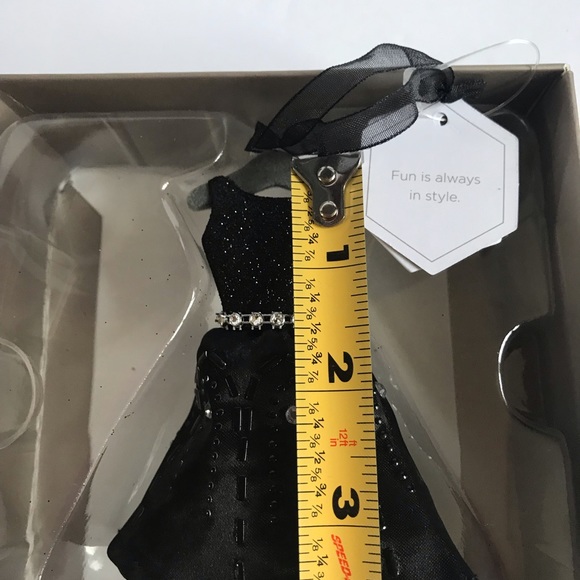 🖤🆕 New Hallmark  Black Dress Ornament - Picture 8 of 8